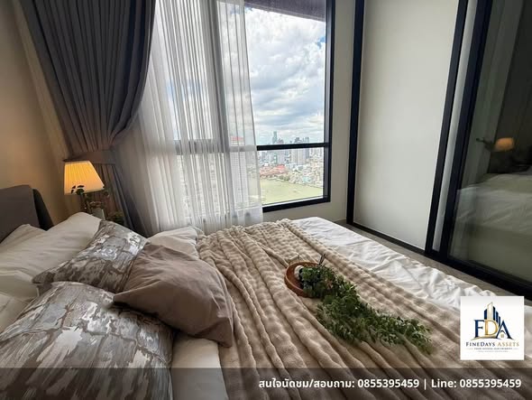 bedroom of Chapter Charoennakhon–Riverside