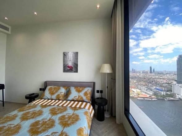 bedroom of Chapter Charoennakhon–Riverside