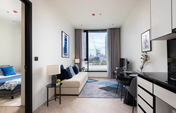 living room of Chapter Charoennakhon–Riverside