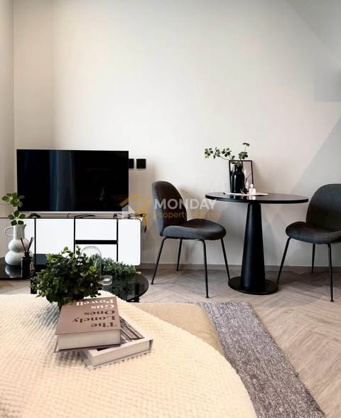living room of Chapter Charoennakhon–Riverside