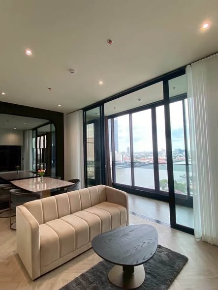 living room and room interior of Chapter Charoennakhon–Riverside