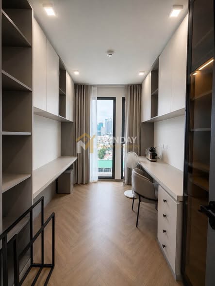 bedroom and bathroom of Chapter Chula-Samyan