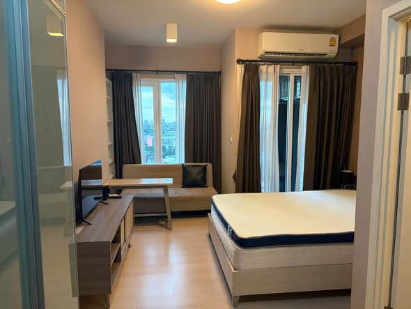 bedroom of Chapter One Eco Ratchada-HuaiKhwang