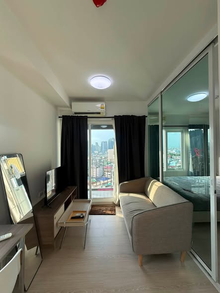 living room and bedroom and room interior of Chapter One Eco Ratchada-HuaiKhwang