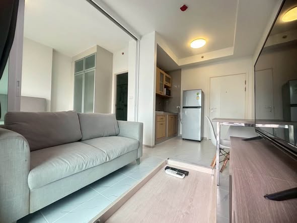 living room and room interior of Chapter One Eco Ratchada-HuaiKhwang