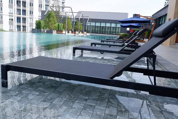 pool of Chapter One Eco Ratchada-HuaiKhwang