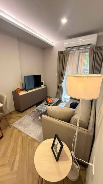 bedroom and living room of CHAPTER THONGLOR 25