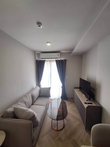 bedroom and living room of CHAPTER THONGLOR 25