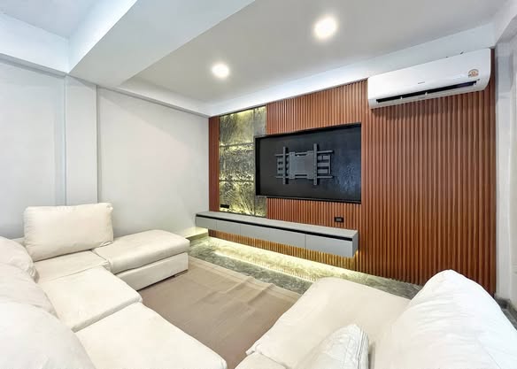 living room of CHAPTER THONGLOR 25