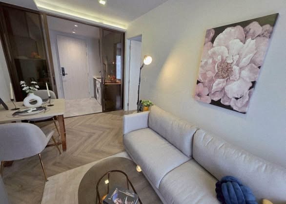 living room of CHAPTER THONGLOR 25