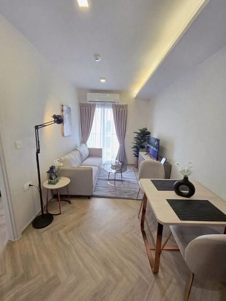 living room of CHAPTER THONGLOR 25