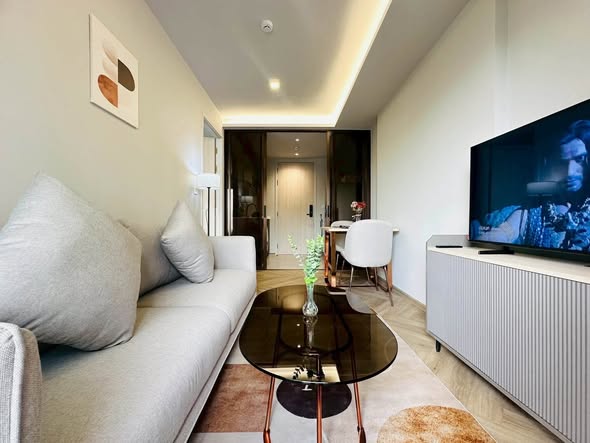 living room of CHAPTER THONGLOR 25
