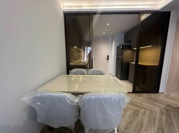 room interior of CHAPTER THONGLOR 25