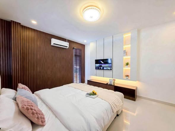 bedroom of CHEVALIER PROPERTY AND REALESTATE CO.,LTD.