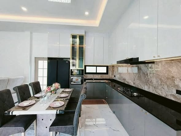 kitchen of CHEVALIER PROPERTY AND REALESTATE CO.,LTD.