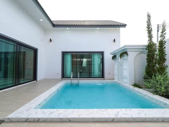 pool of CHEVALIER PROPERTY AND REALESTATE CO.,LTD.