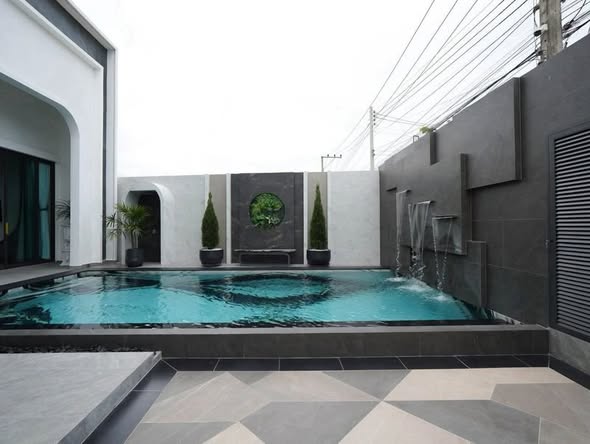 pool of CHEVALIER PROPERTY AND REALESTATE CO.,LTD.