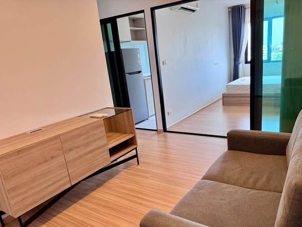 living room and bedroom and room interior of Chewathai Hallmark Ladprao – Chokchai 4