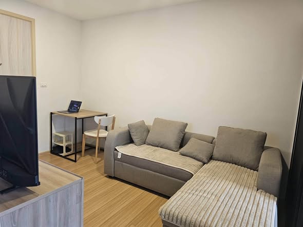 living room of Chewathai Hallmark Ladprao – Chokchai 4 Phase 2