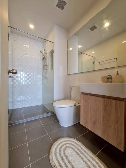 bathroom of Chewathai Pinklao | ชีวาทัย ปิ่นเกล้า