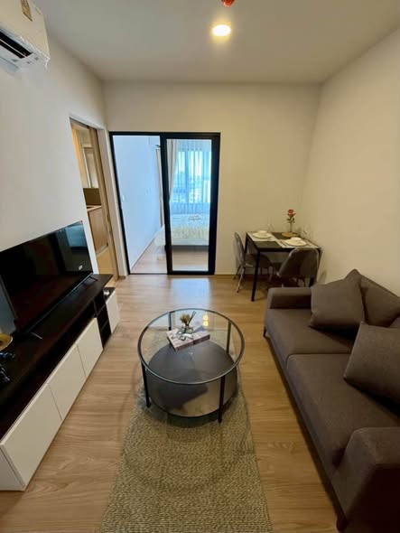 living room and room interior of Chewathai Pinklao | ชีวาทัย ปิ่นเกล้า