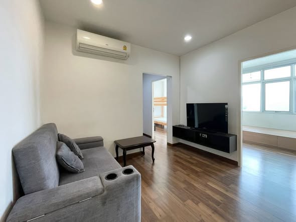 living room of Chewathai Ratchaprarop