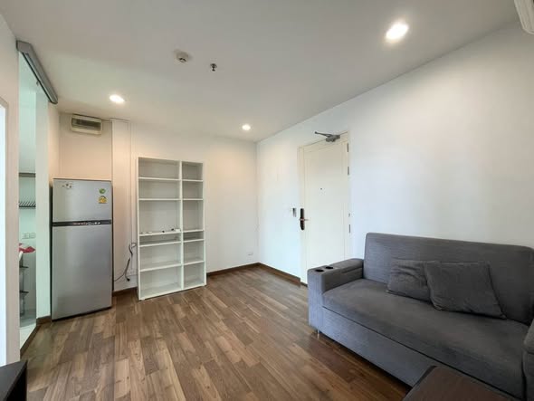 living room of Chewathai Ratchaprarop