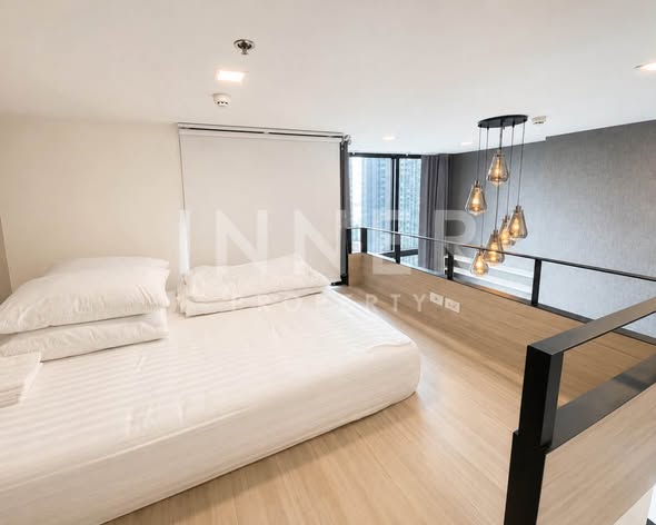 bedroom of Chewathai Residence Asoke