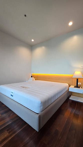 Circle Condominium