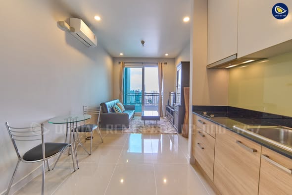Circle Condominium