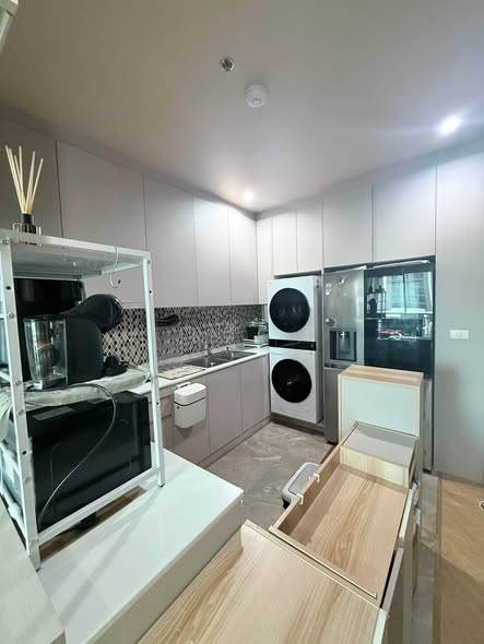 kitchen of Circle Condominium