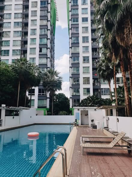 pool of City Home Sukhumvit