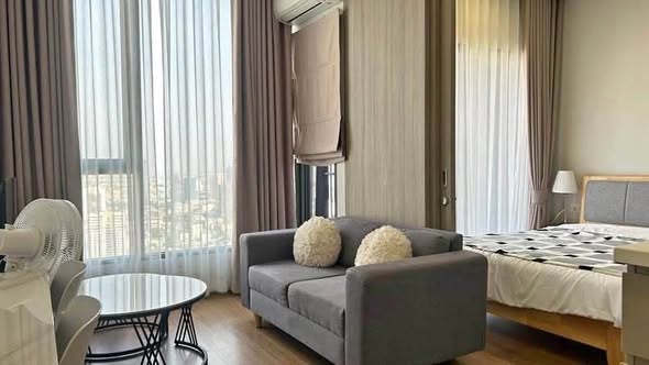 living room and bedroom of CLOUD Thonglor-Phetchaburi