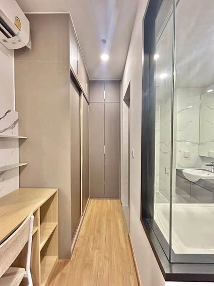 room interior and bathroom of CLOUD Thonglor-Phetchaburi
