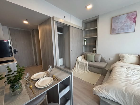 bedroom and living room of COBE Ratchada-Rama 9