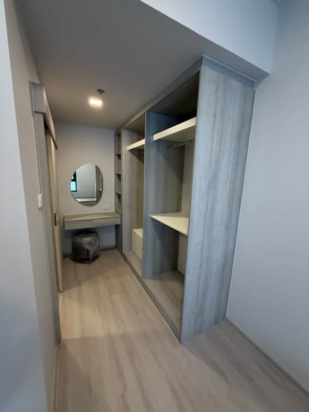 room interior and bathroom of COBE Ratchada-Rama 9