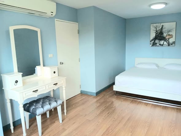bedroom of Condo One Thong Lo