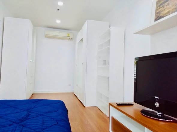 bedroom of Condo One X