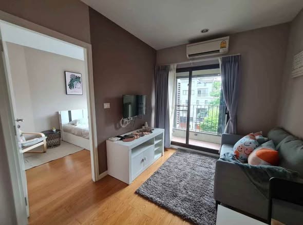 bedroom and living room of Condolette Dwell Sukhumvit 26