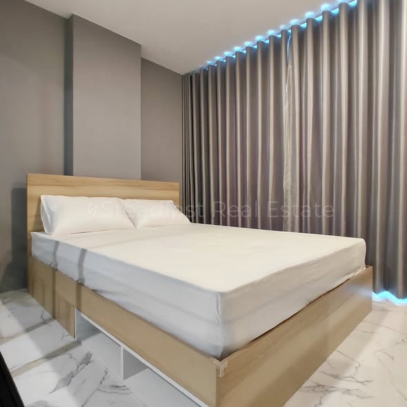 bedroom of Condolette Midst Rama 9