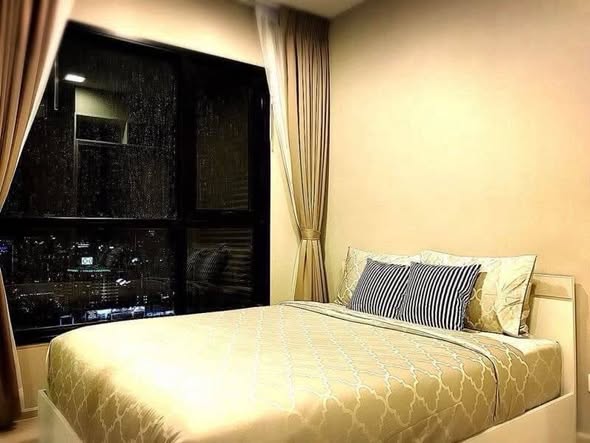 bedroom of Condolette Midst Rama 9