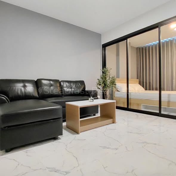 living room and room interior of Condolette Midst Rama 9