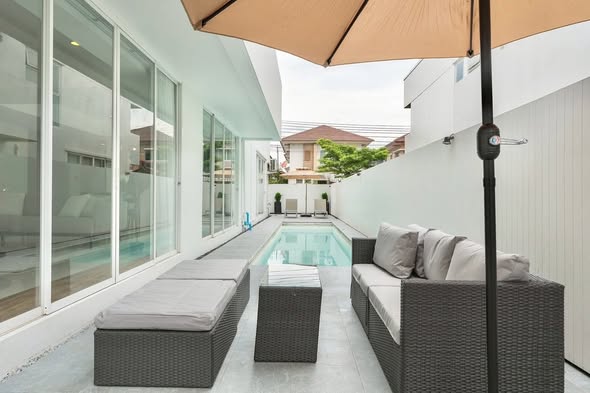 room interior of Courtyard Villa