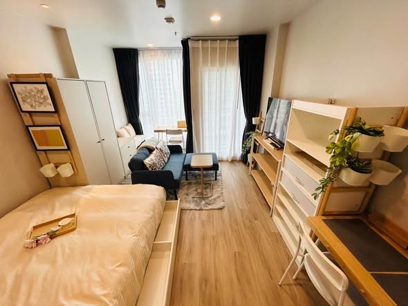 living room and bedroom of Culture Thonglor