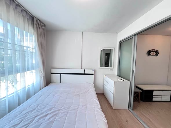 bedroom and room interior of D Condo Rattanathibet