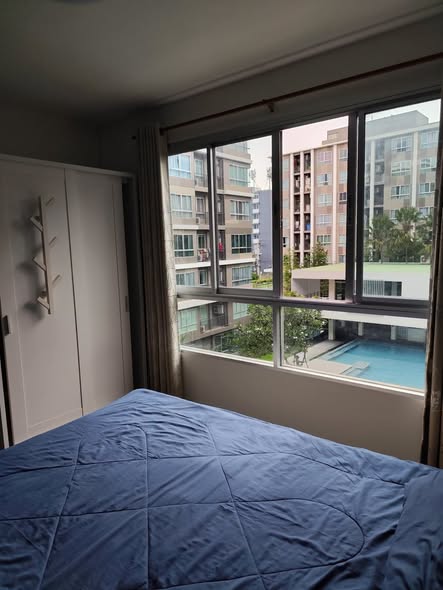 bedroom of D Condo Sukhumvit 109