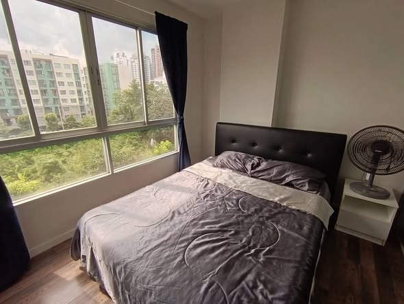 bedroom of D Condo Sukhumvit 109