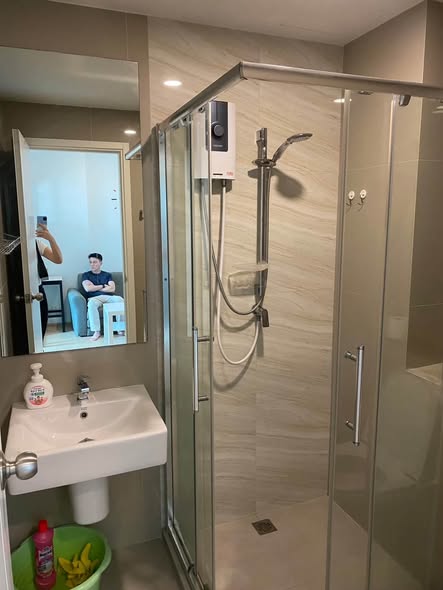 room interior and bathroom of Dcondo Campus Resort Ratchapruek-Charan 13