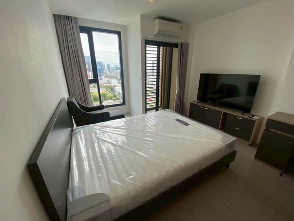 bedroom of DENIM Jatujak