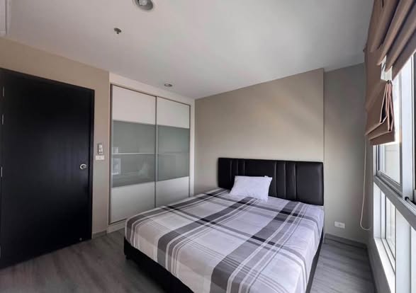 bedroom and room interior of Diamond Sukhumvit